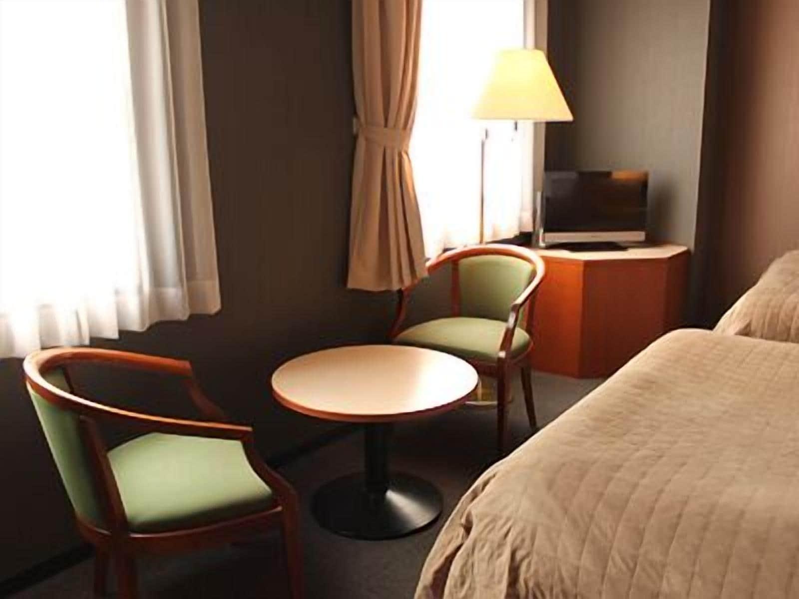 Hotel Livemax Budget Hiratsuka Ekimae Bagian luar foto