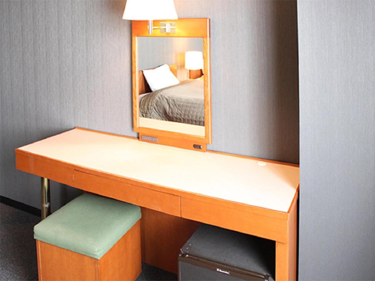 Hotel Livemax Budget Hiratsuka Ekimae Bagian luar foto