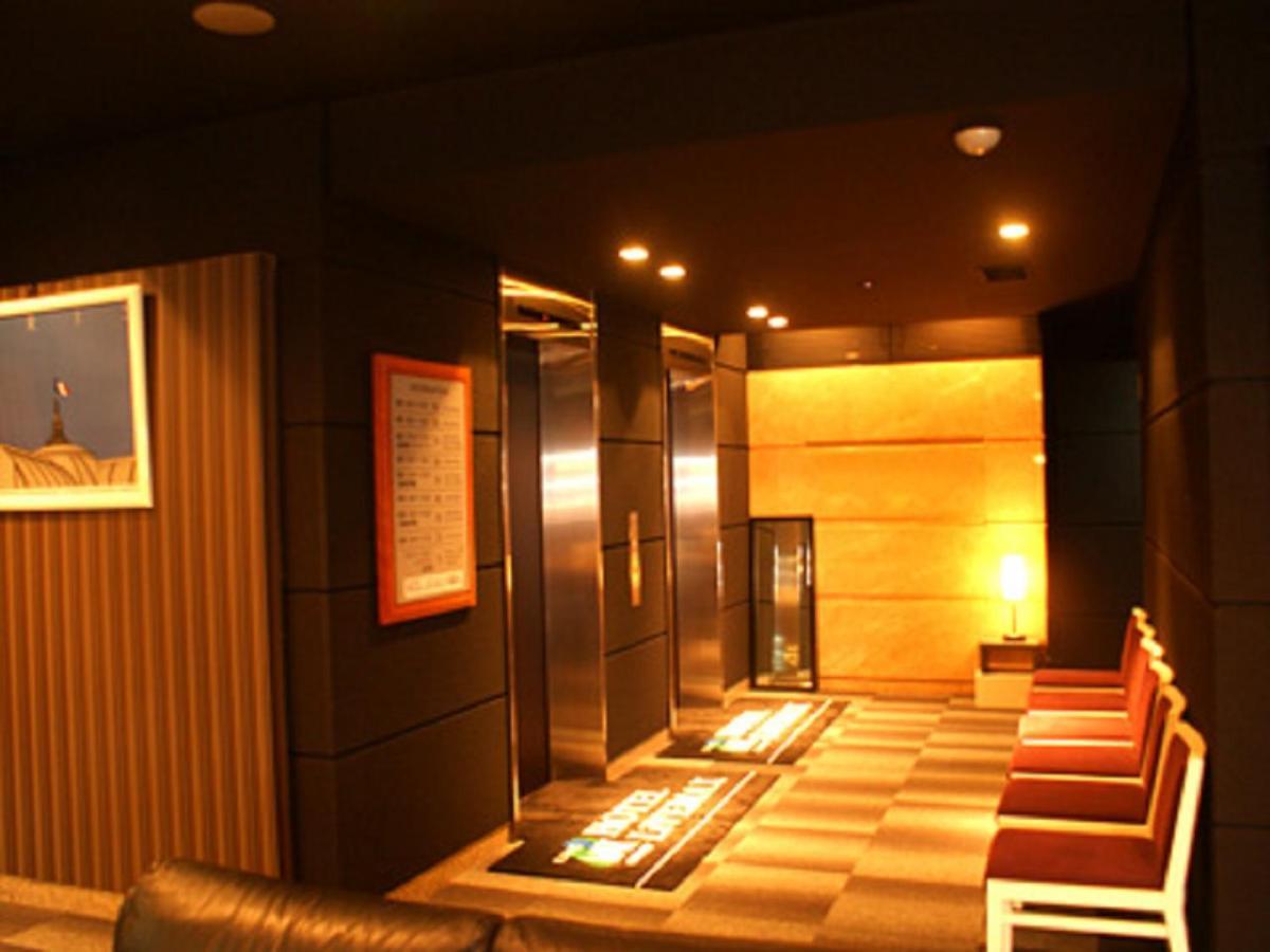 Hotel Livemax Budget Hiratsuka Ekimae Bagian luar foto