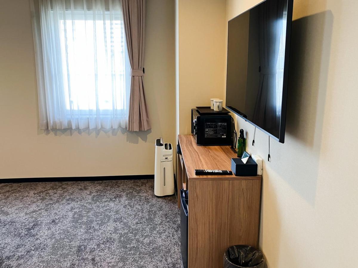 Hotel Livemax Budget Hiratsuka Ekimae Bagian luar foto