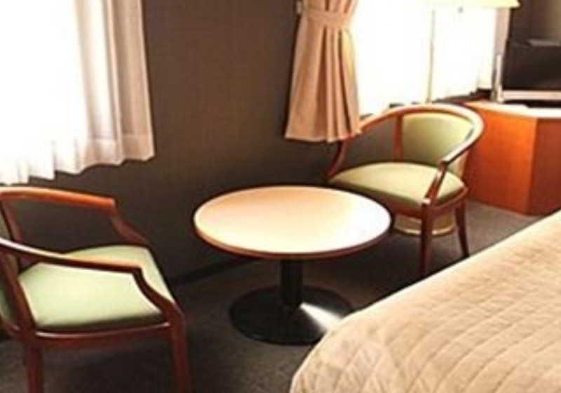 Hotel Livemax Budget Hiratsuka Ekimae Bagian luar foto